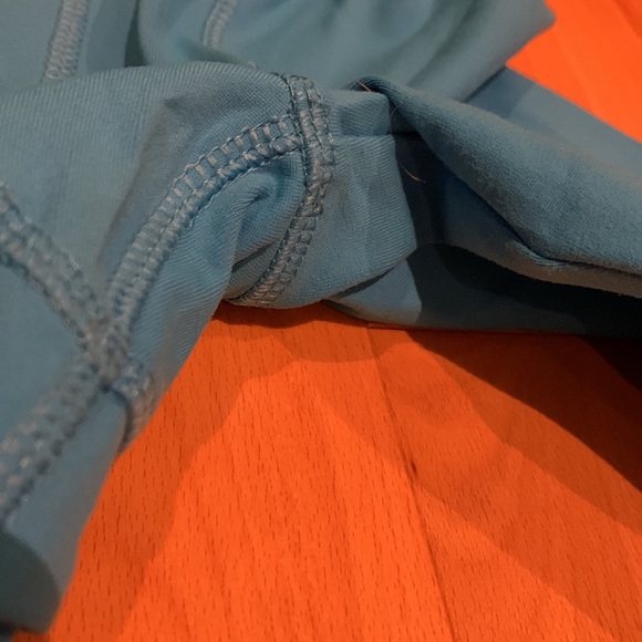 EUC Lululemon Vibrant Blue Define Jacket - size 10 - Picture 5 of 16